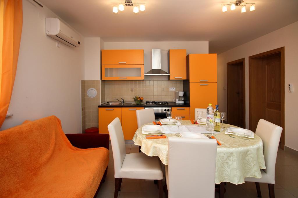 بونات Apartments Koritnik الغرفة الصورة